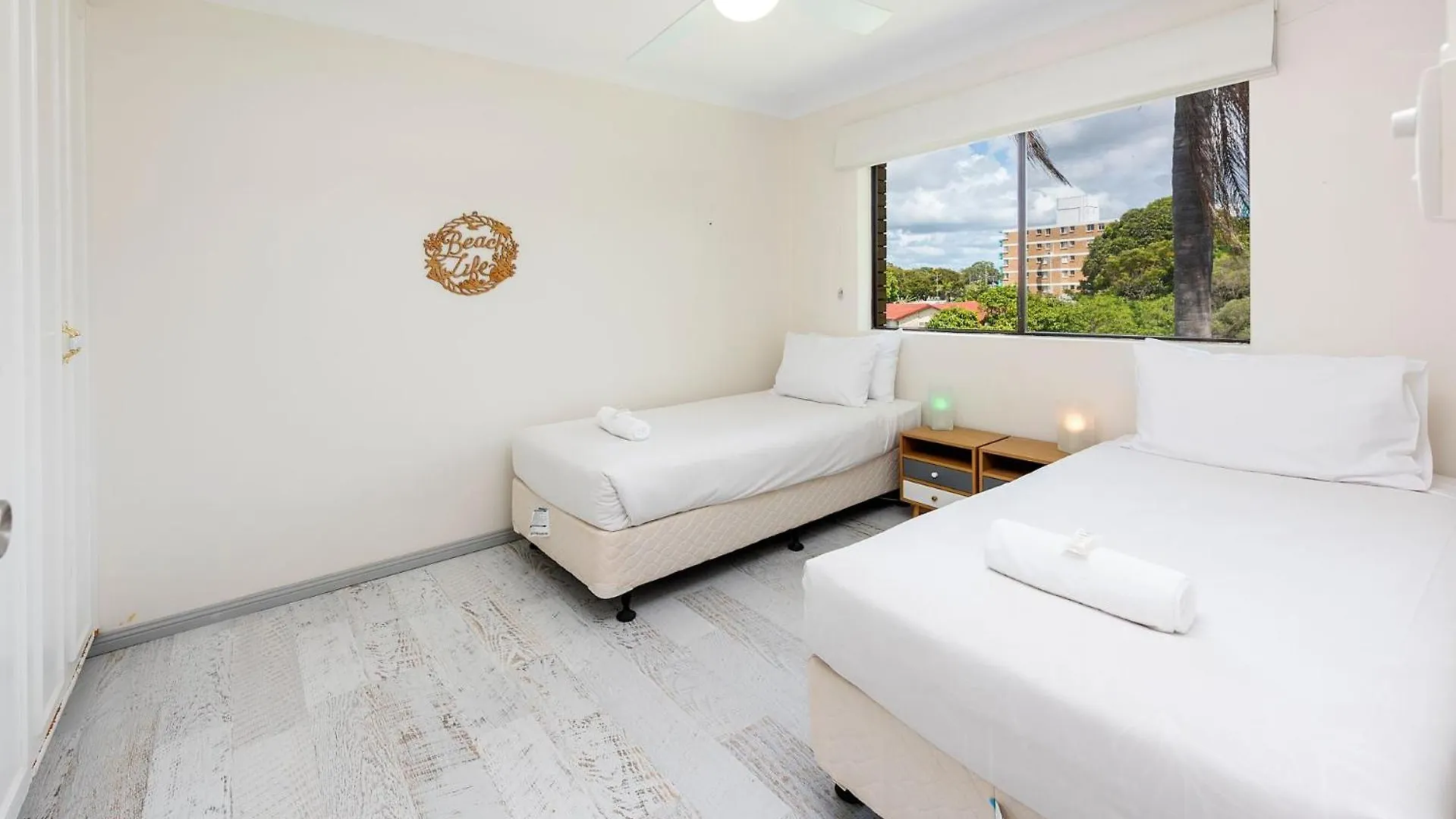 Two Bedroom Torquay Esplanade Escape
